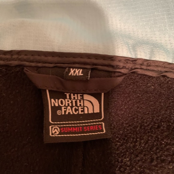 North face shell jacket - Picture 2 of 2